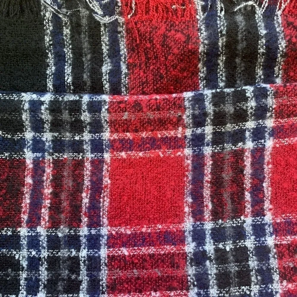 NWT Justin&Taylor Plaid Scarf Wrap